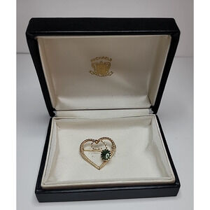 Vintage Heart Design with Twisted Ribbon 1/20 GF Brooch green cabochon gemstone